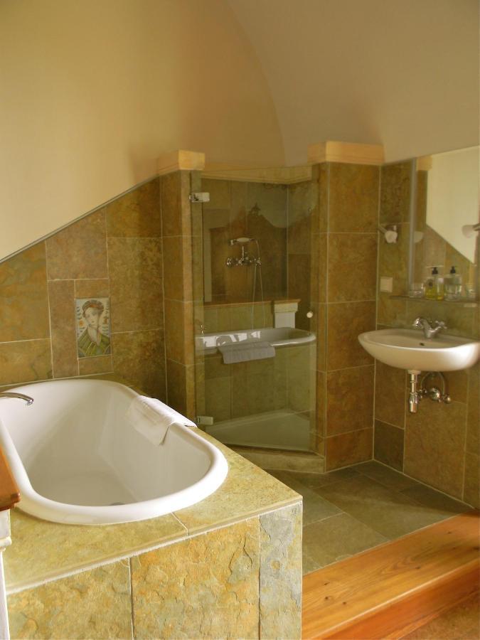 Hotel Burg Bernstein Extérieur photo